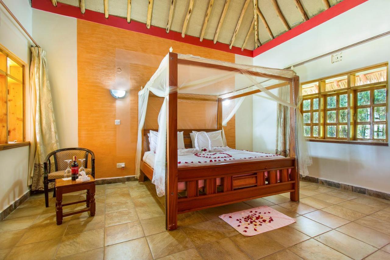 Sirville Lake Elementaita Lodge Gilgil Екстер'єр фото